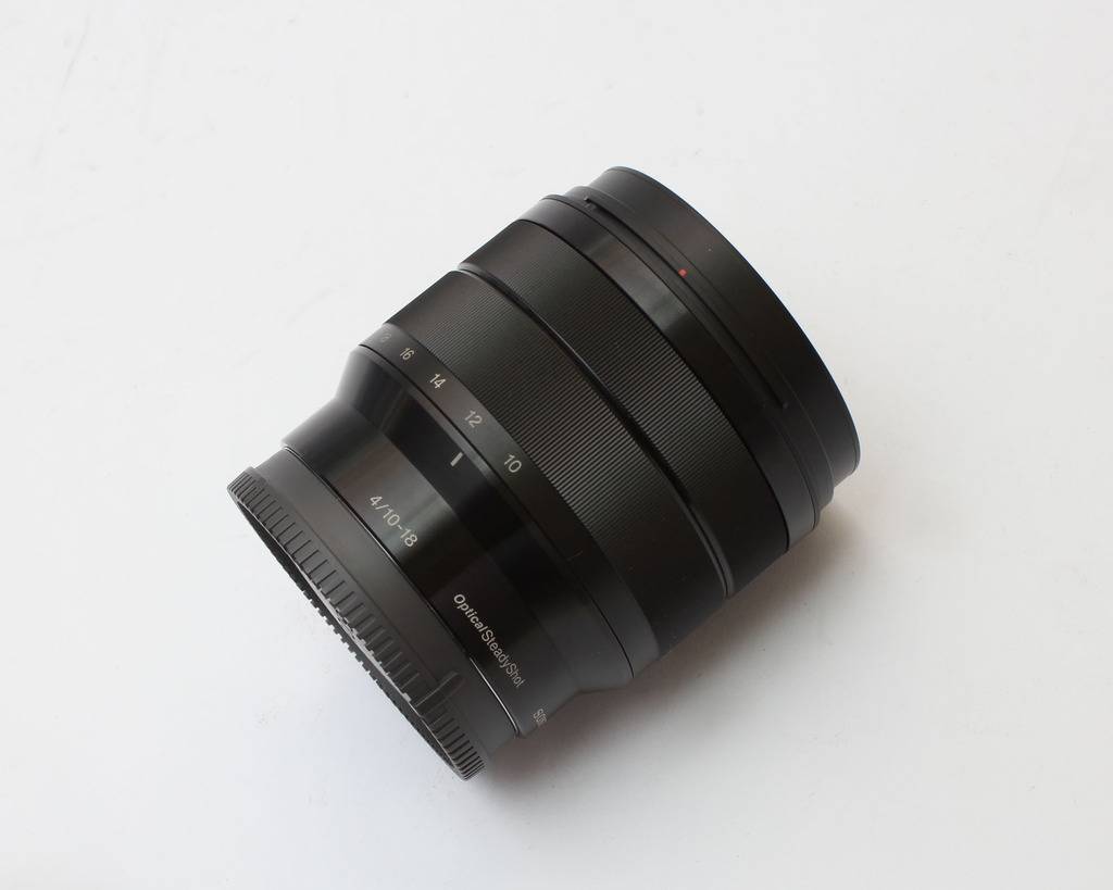 Ống kính Sony 10-18mm f/4 OSS E mount