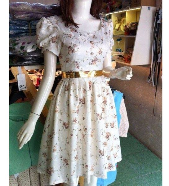 Chọn váy đầm dự tiệc cưới như thế nào