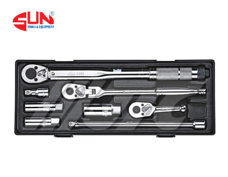 Bộ Tuýp, Khúc Nối Và Cần Xiết 3/8 " Mở Bugi JTC K3081