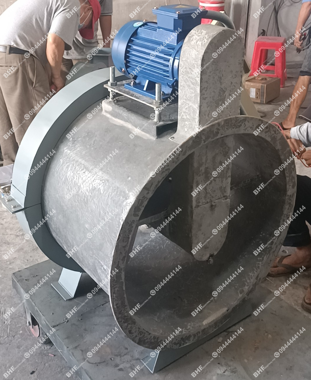 Quạt thổi gió nóng