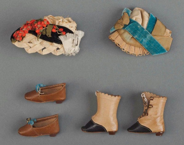 Lịch sử hài hước của giày cao gót