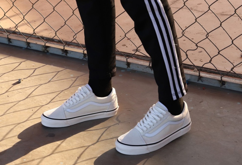 Phối đồ với giày Vans theo phong cách unisex