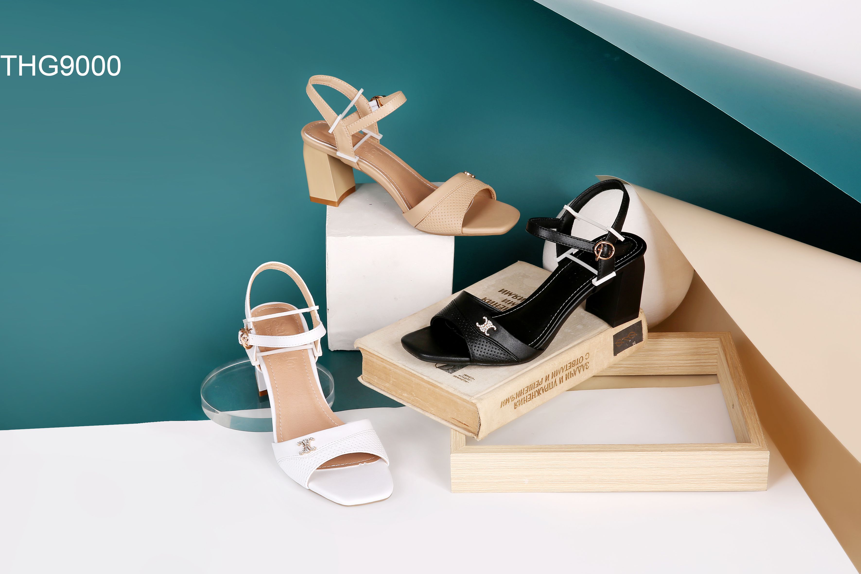 Giày/sandal cao gót