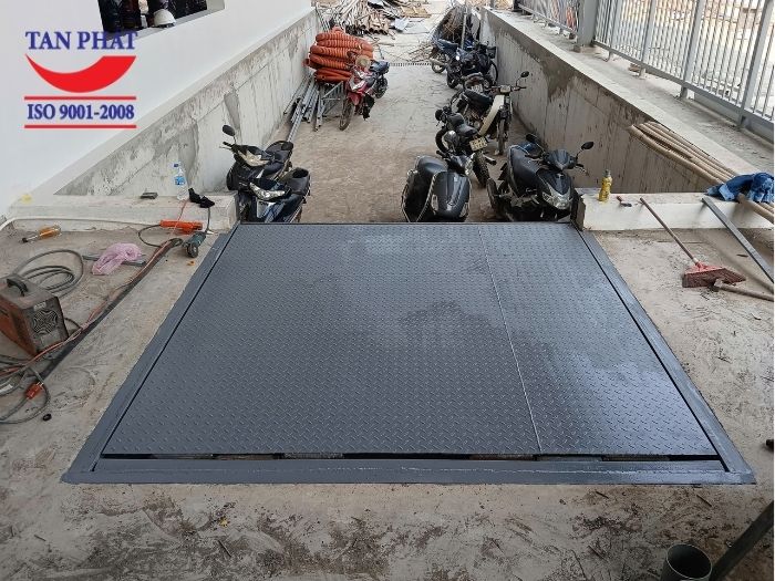 Báo giá sàn nâng hạ thủy lực Tân Phát