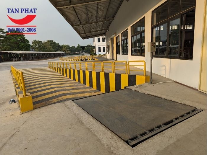 Sàn nâng thủy lực 10 tấn Chương Mỹ, Hà Nội