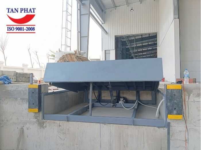 Dự án lắp đặt dock leveler 8 tấn tại Ân Thi, Hưng Yên
