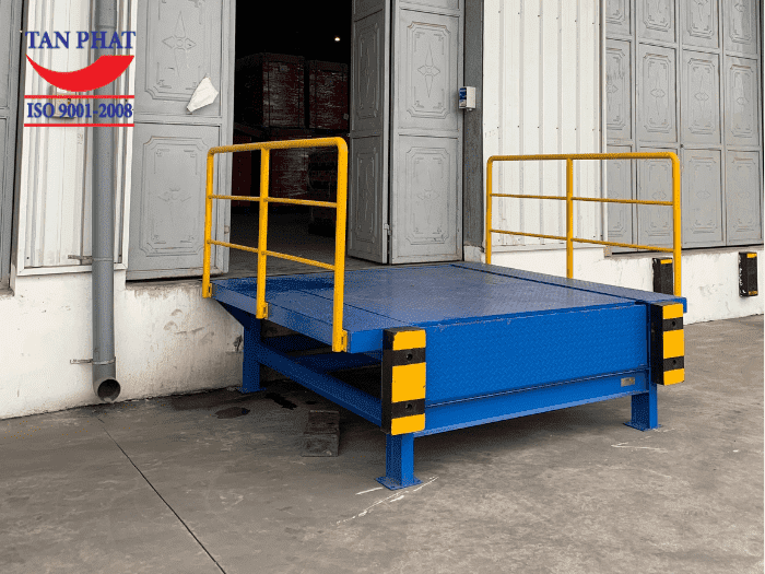 Sàn nâng hạ tự động không hố Tân Phát