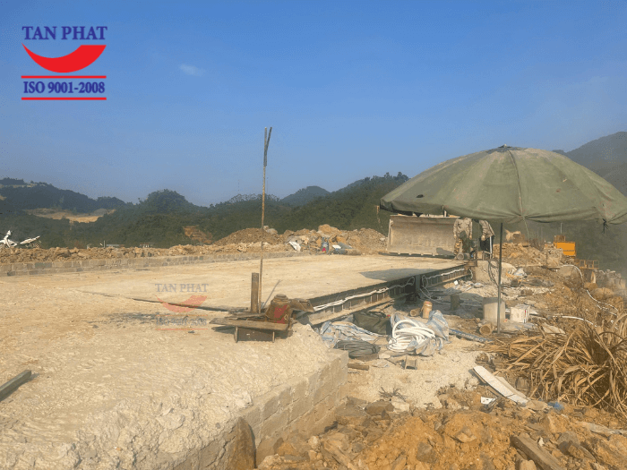 Kết cấu bàn cân sử dụng thép I300 kết hợp với thép xây dựng phi 80