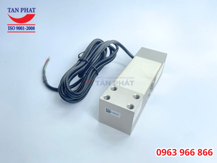 L6E3 Zemic sở hữu thiết kế dạng thanh, nhỏ gọn