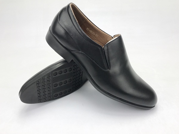 giay-da-nam-khong-day-tron-bong-0520-3