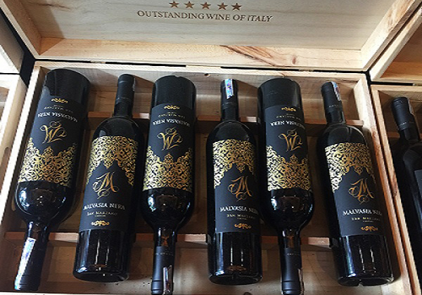 rượu vang Malvasia Nera