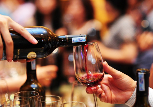 Kinh nghiệm chọn mua rượu vang