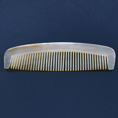 HORN COMB