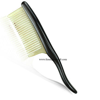 HORN COMB