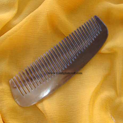 HORN COMB