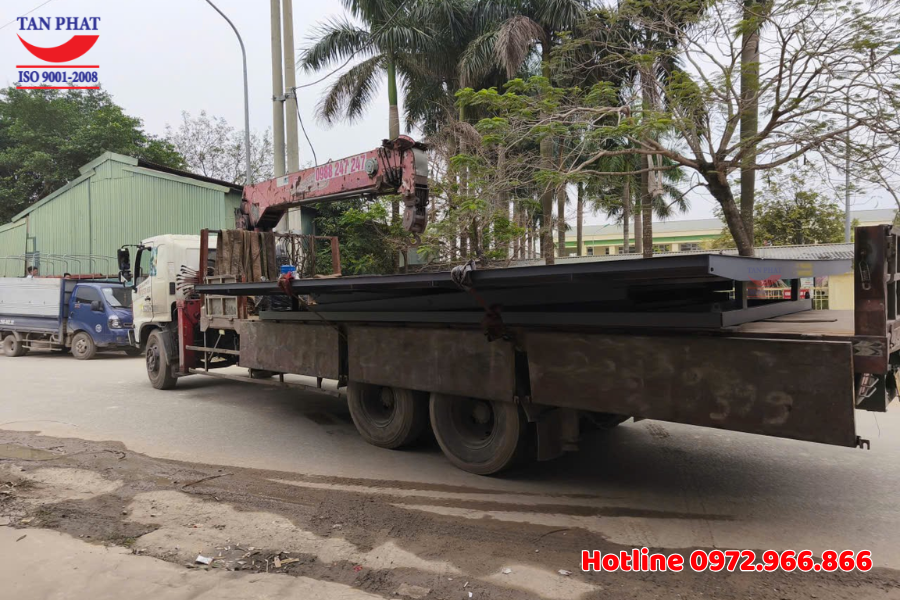 Lắp đặt và bàn giao bàn nâng 2 tấn tại KCN ở Hưng Yên