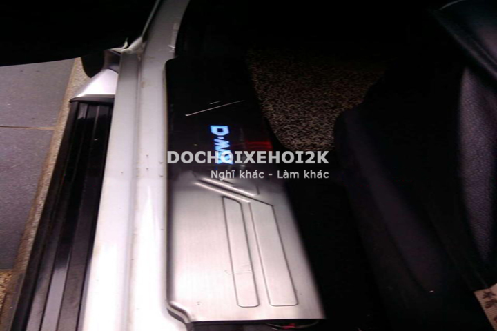 Đồ chơi phụ kiện ô tô cho ISUZU D-MAX - 2