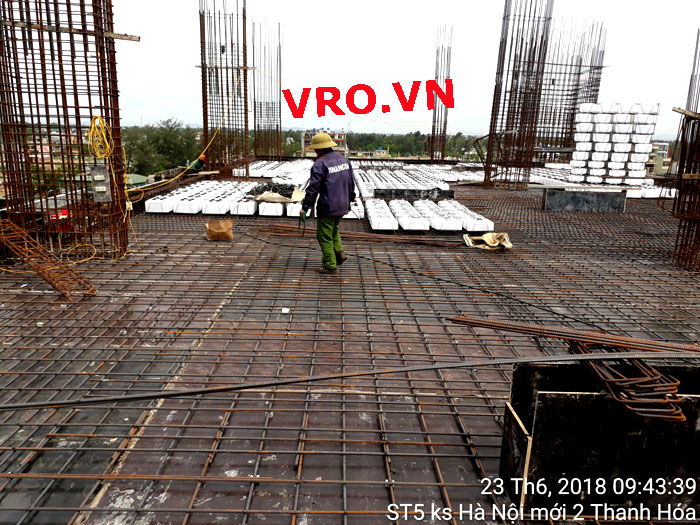 sàn-phẳng-vượt-nhịp-lớn