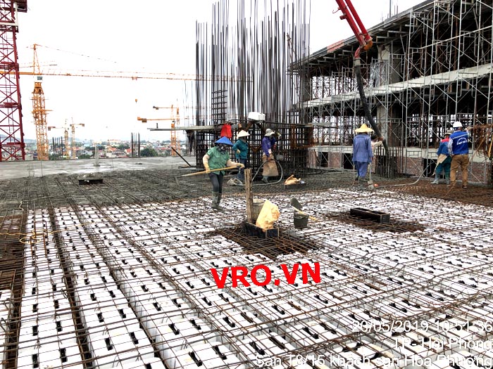 sàn-phẳng-vượt-nhịp-lớn