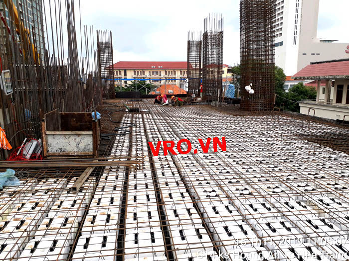 sàn-phẳng-vượt-nhịp-lớn