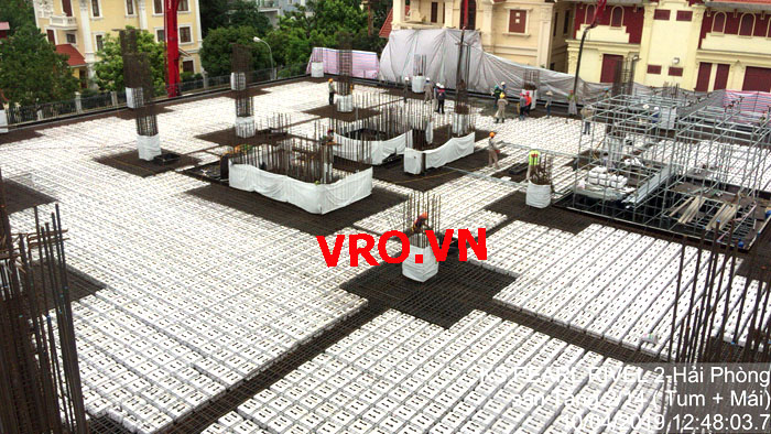 san-xop-san-phang-khong-dam