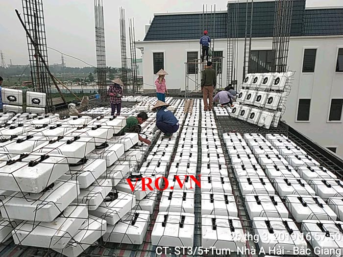 san-xop-san-phang-khong-dam