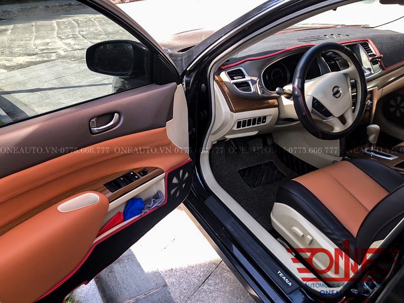 hoc-ghe-da-xe-nissan-teana-canh-cua-2