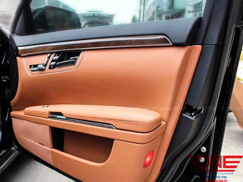 do-doi-mau-noi-that-oto-cua