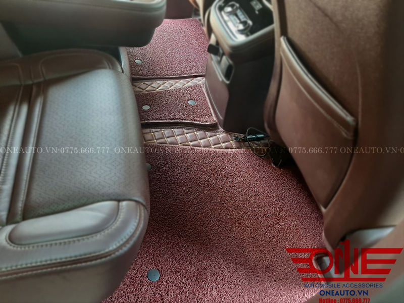 tham-lot-san-oto-lincoln-navigator-ghe-sau