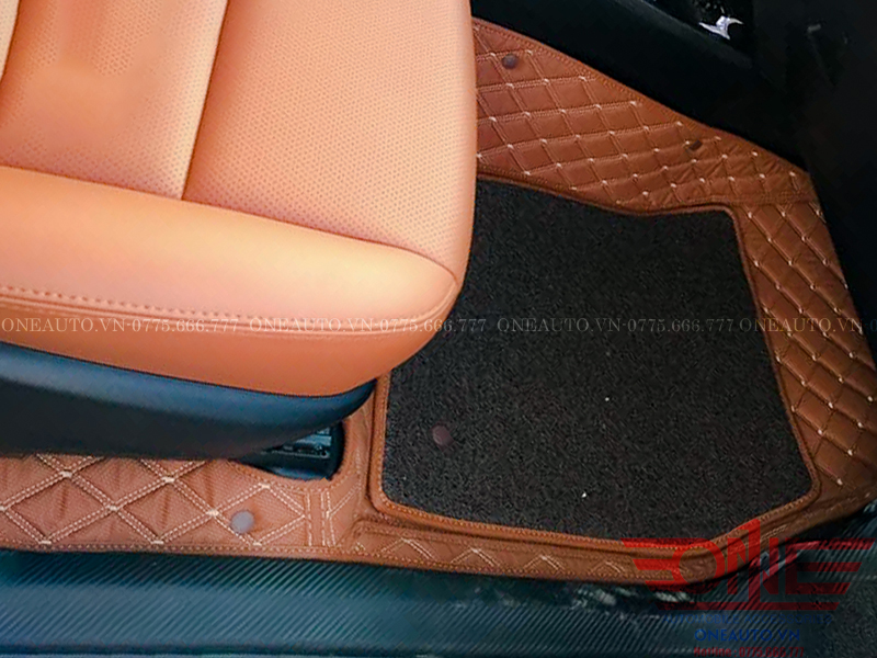 tham-lot-san-oto-toyota-rav4-ghe-phu