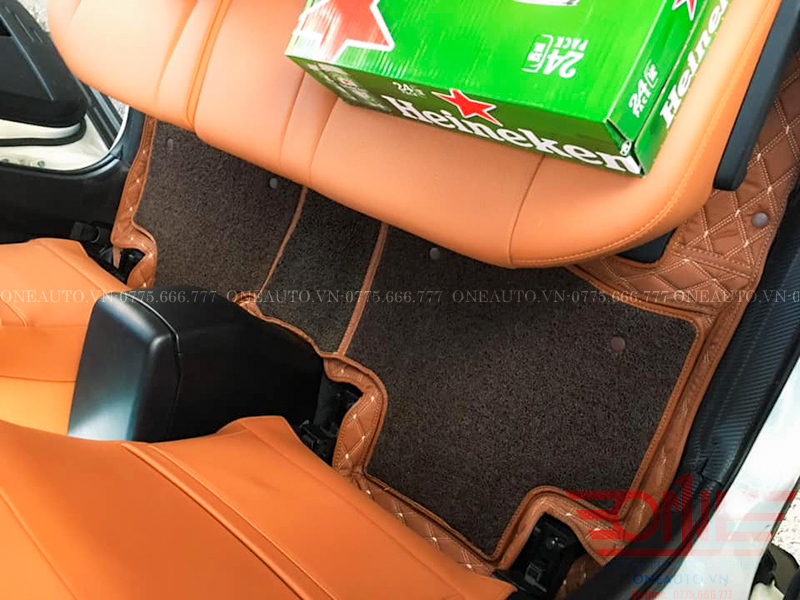 tham-lot-san-oto-toyota-rav4-ghe-sau