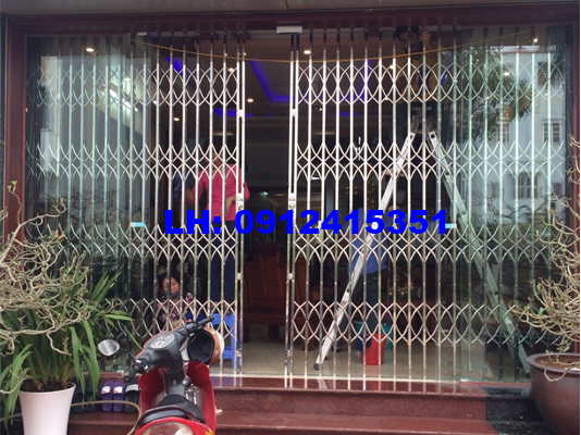 cửa xếp inox
