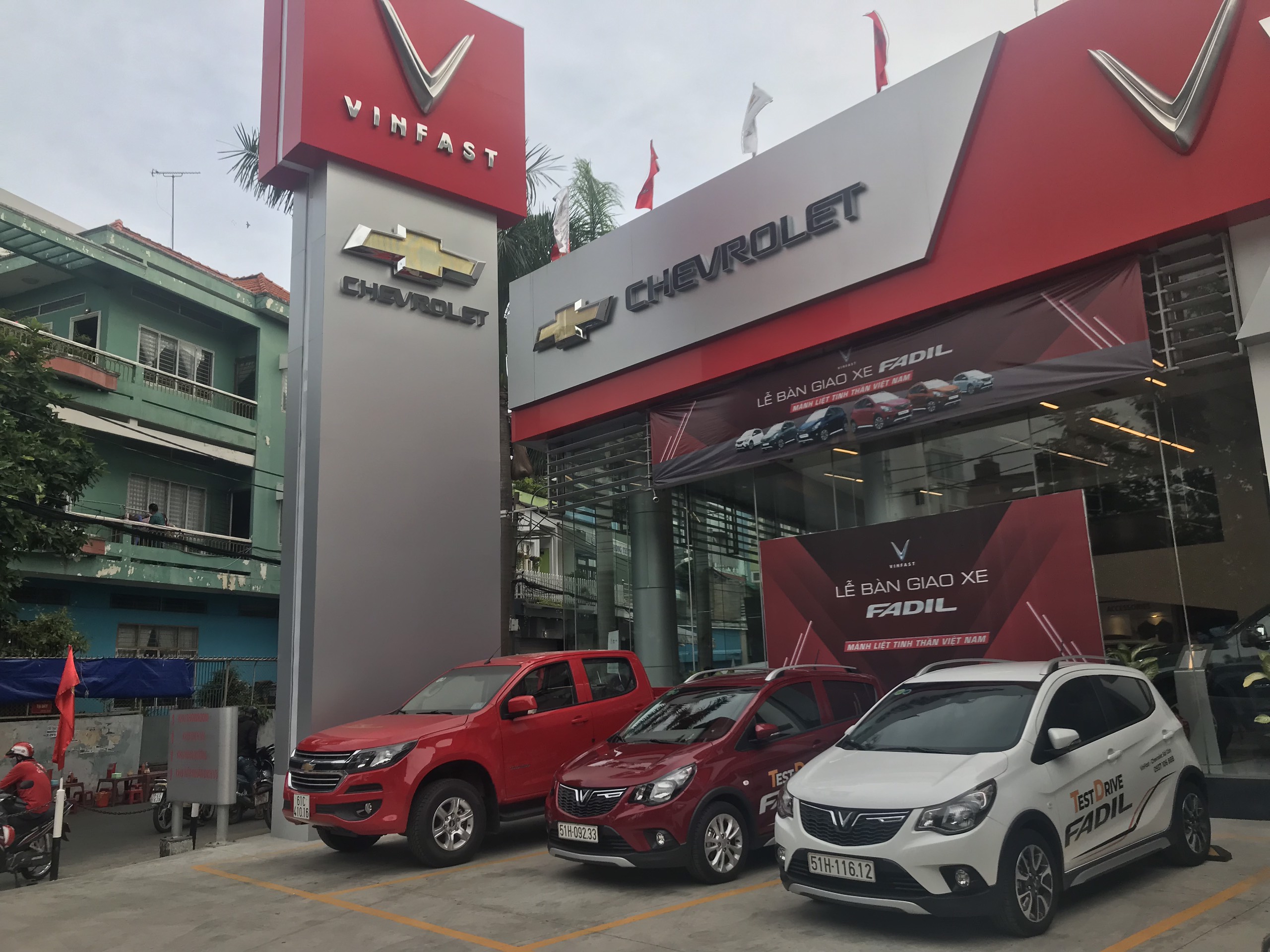 <b>Chevrolet Sài Gòn</b> - <i>Website mua bán ô tô trực tuyến</i>