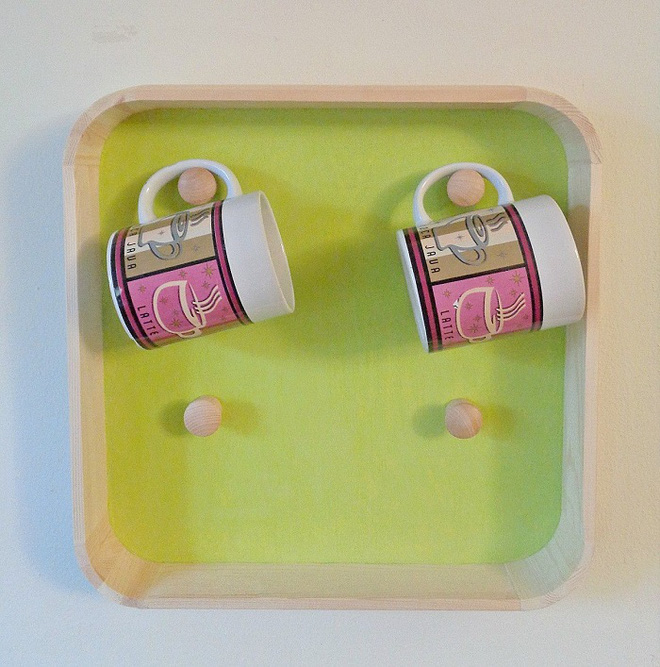 thiet-ke-ke-treo-tuong-de-cafe-cuc-cool