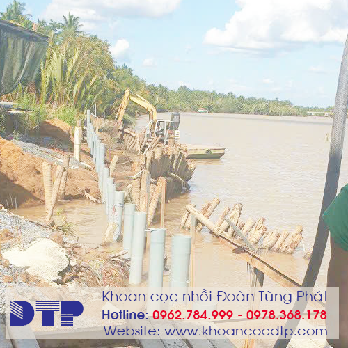 Khoan cọc mini chống sạt lở