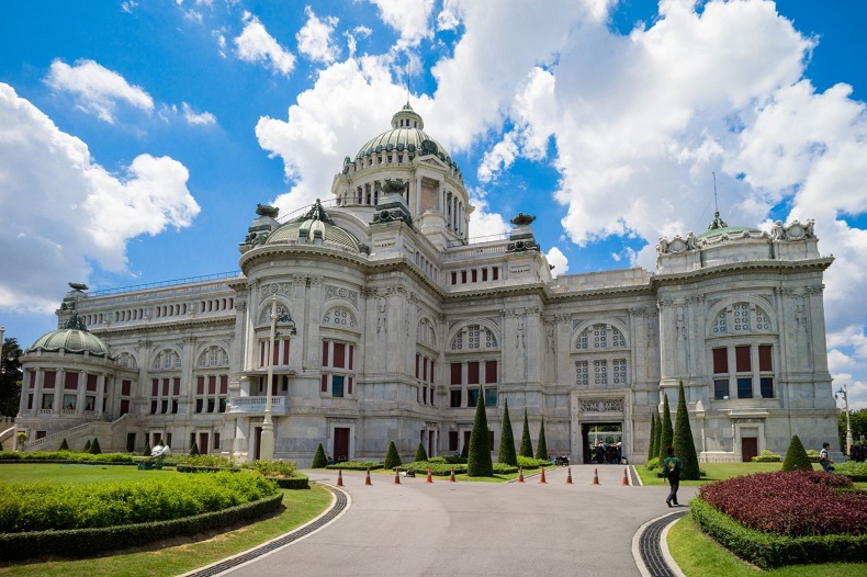 cung điện mùa hè thái lan