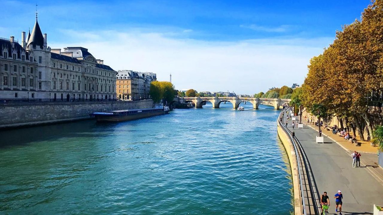 Ngắm hoàng hôn ở hai bờ sông Seine