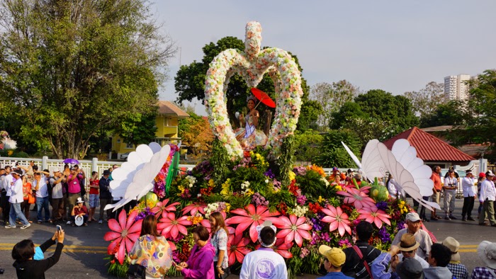 lễ hội hoa chieng mai thái lan