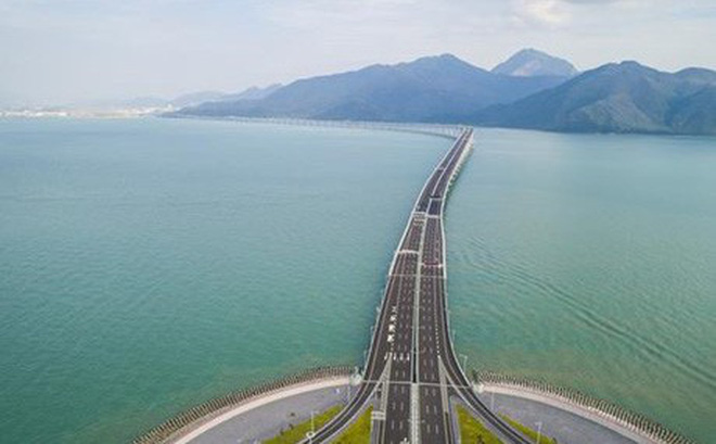 Cầu Hong Kong - Chu Hải - Ma Cao (Trung Quốc)