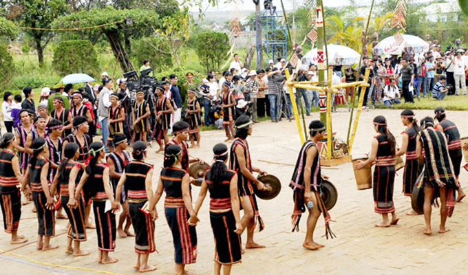 cồng chiêng tây nguyên