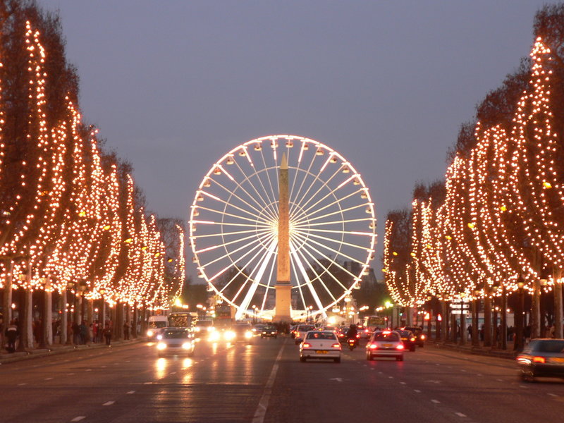 Đại lộ Champs Elysées