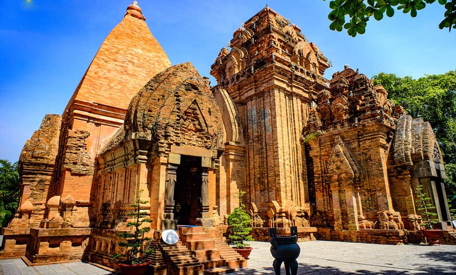 Tháp Bà Ponagar