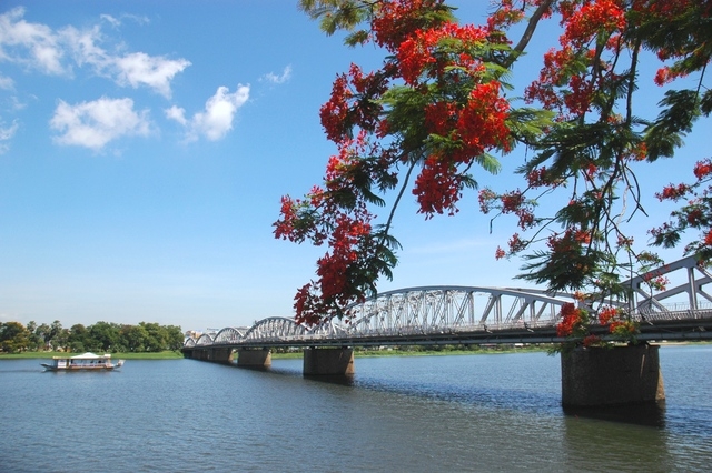 Du lịch Huế 1 ngày - Du lịch Handetour