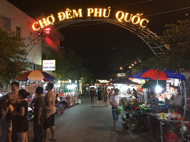 chợ đêm dinh cậu phú quốc