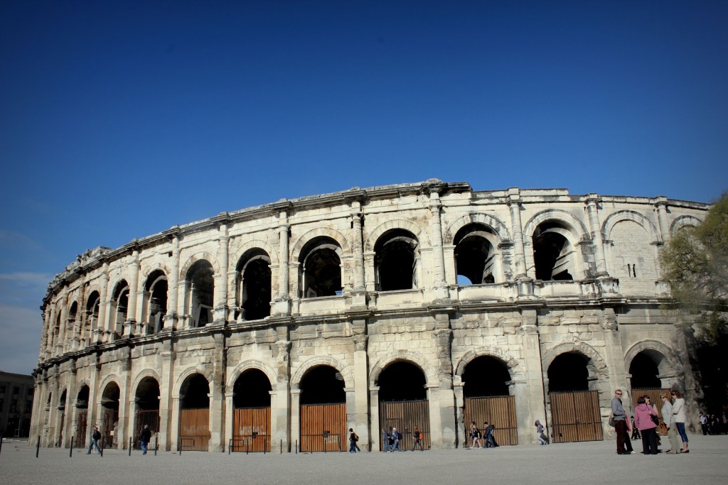 Nîmes được mệnh danh là Rome của nước Pháp