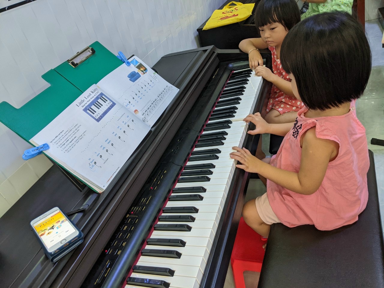 TẠI SAO ĐÀN PIANO GIÚP KÍCH THÍCH NÃO BỘ CON NGƯỜI - ĐÀN PIANO