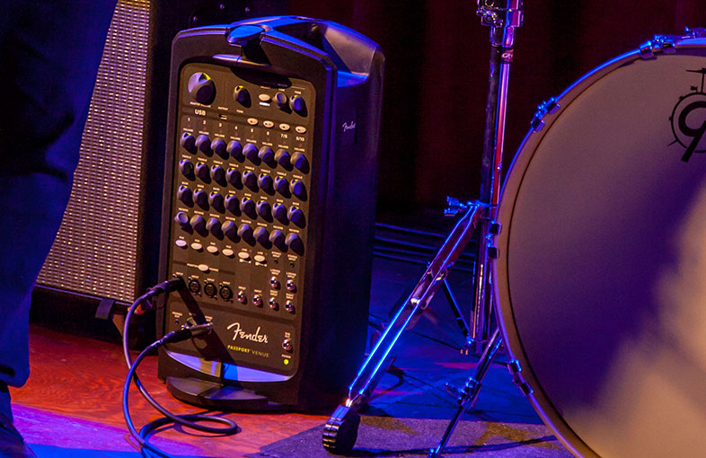 ƯU ĐIỂM VÀ NHƯỢC ĐIỂM CỦA AMPLI FENDER PASSPORT VENUE