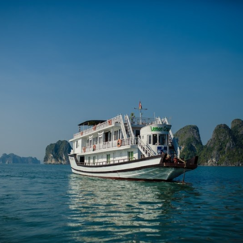 Bai Tu Long Bay- 2 days/ 1 night boat