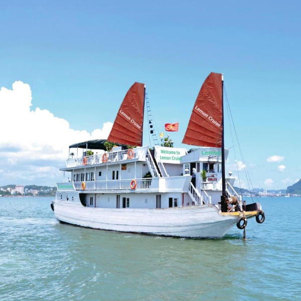 Bai Tu Long Bay- 3 days/ 2 nights on boat
