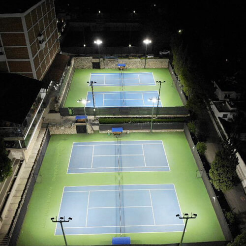 Ánh sáng thực tế sân tennis vào bên đêm, dự án mà công ty Ausotech đã thi công
